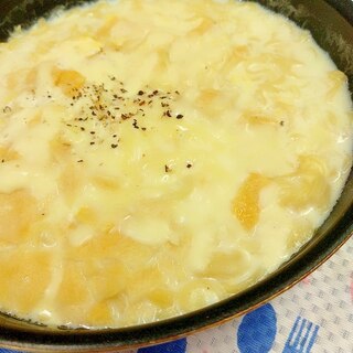 袋麺アレンジ(^^)ポテチ＋チーズカルボナーラ風♪